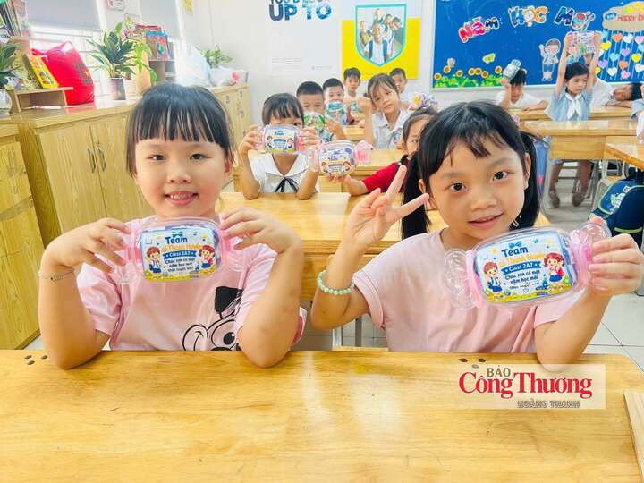 Trường Tiểu học Nam Từ Liêm sẵn sàng cho ngày hội toàn dân đưa trẻ đến trường.