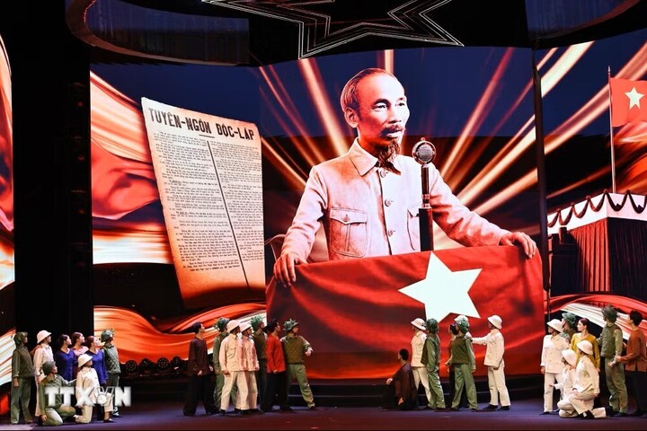 Một tiết mục văn nghệ đặc sắc trong Chương trình chính luận nghệ thuật “Sao Độc lập 2026". Ảnh: Minh Đức/TTXVN