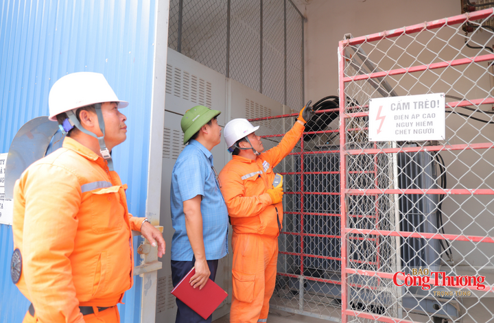 Công tác kiểm tra kỹ thuật được tiến hành xuyên suốt ngày đêm, đặc biệt nhắm tới các lộ đường dây và trạm biến áp thường xuyên mang tải cao.