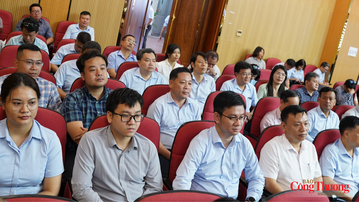 Đảng bộ Cục Công nghiệp tham dự Hội nghị tại điểm cầu Bộ Công Thương.
