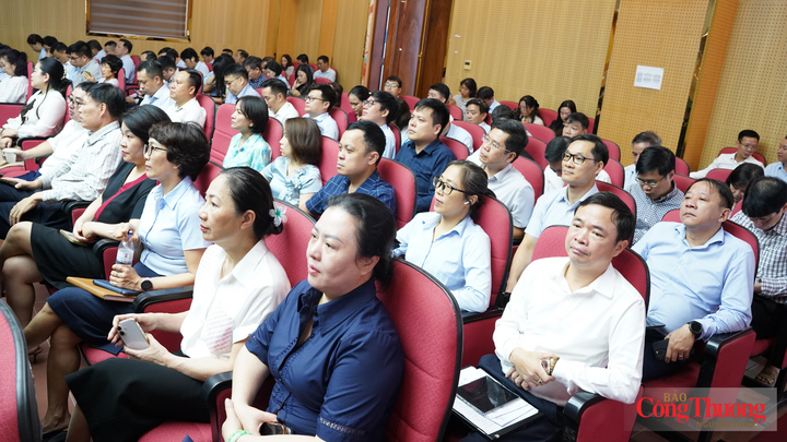 Đảng bộ Bộ Công Thương học tập, quán triệt, triển khai một số Nghị quyết, Chỉ thị của Bộ Chính trị - 5