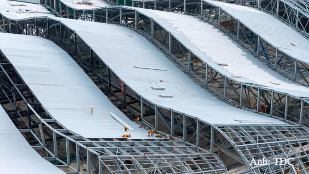 Lộ diện 13 'nhịp sóng' trên mái Trung tâm Hội nghị APEC - 1
