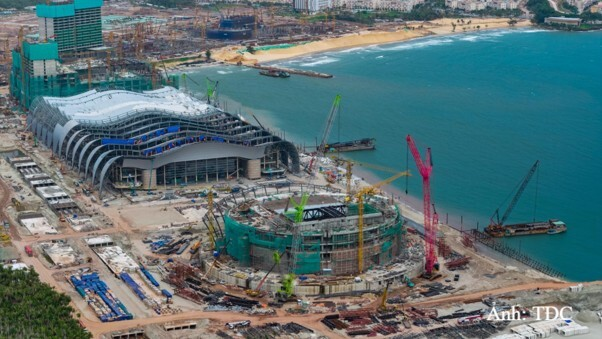 Lộ diện 13 'nhịp sóng' trên mái Trung tâm Hội nghị APEC - 4