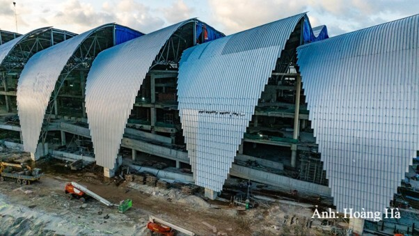 Lộ diện 13 'nhịp sóng' trên mái Trung tâm Hội nghị APEC - 5