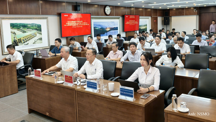 Đảng bộ Công ty Vận hành hệ thống điện và Thị trường điện Quốc gia (NSMO) học tập, quán triệt một số Nghị quyết, Chỉ thị của Bộ Chính trị.