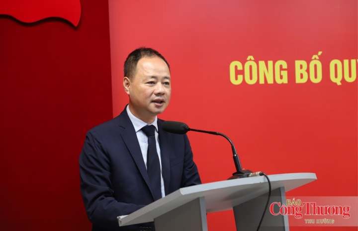 Chủ tịch Viện Hàn lâm Khoa học và Công nghệ Việt Nam Trần Hồng Thái phát biểu tại hội nghị.