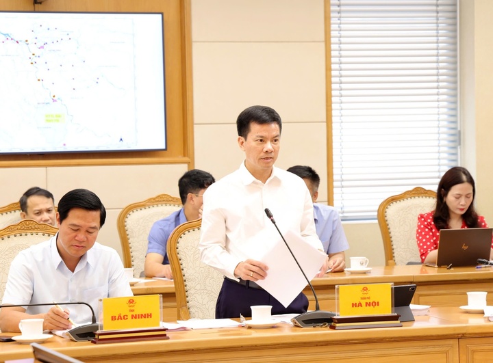 Theo Phó Chủ tịch UBND TP. Hà Nội Bùi Duy Cường, Hà Nội đang triển khai chủ trương đầu tư xử lý ô nhiễm môi trường sông Cầu Bây, một phần của hệ thống Bắc Hưng Hải - Ảnh: chinhphu.vn/Gia Huy