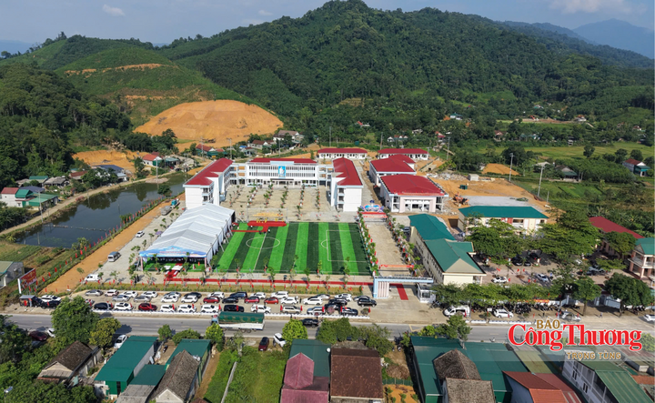 Điểm nhấn đặc biệt của lễ khai giảng năm nay tại khu vực miền núi Hà Tĩnh là sự kiện khánh thành và đưa vào sử dụng hai dự án trường phổ thông nội trú liên cấp quy mô lớn. Sự kiện này đánh dấu một bước tiến quan trọng trong công tác đầu tư giáo dục, thu hẹp khoảng cách về cơ sở vật chất giữa vùng sâu vùng xa và khu vực trung tâm.