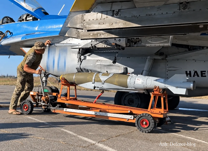 Mỹ bật đèn xanh cho Saudi Arabia mua hơn 10.000 bộ dẫn đường và bom JDAM.