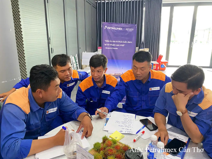 Học viên tham gia khóa đào tạo tích cực trao đổi, thảo luận, chia sẻ kinh nghiệm
