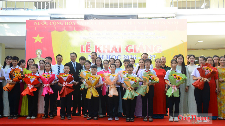 Trường THCS Nguyễn Lương Bằng được thành lập trên cơ sở hợp nhất Trường THCS Nguyễn Bá Phát và Trường THCS Nguyễn Lương Bằng. Năm học 2026 - 2027, thông điệp hành động của thầy và trò nhà trường là: “Đoàn kết kiến tạo - kỷ cương trách nhiệm - đổi mới vươn lên”, tập trung nâng cao chất lượng giáo dục toàn diện; chú trọng chất lượng đại trà, giáo dục mũi nhọn; đổi mới phương pháp dạy học, kiểm tra, đánh giá theo hướng phát triển phẩm chất và năng lực học sinh.