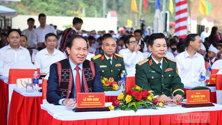 Phó Thủ tướng Chính phủ Lê Tiến Châu dự khai giảng năm học mới 2026 - 2027 và khánh thành trường Phổ thông Nội trú Tiểu học và THCS Tây Giang.