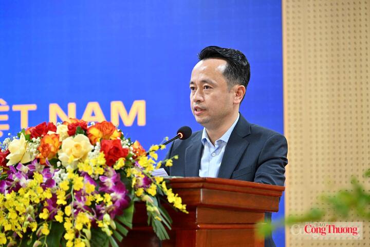 Ông Phạm Khắc Tuyên, Tham tán Thương mại, Thương vụ Việt Nam tại Hàn Quốc.