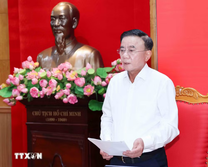 Đồng chí Trần Cẩm Tú, Ủy viên Bộ Chính trị, Thường trực Ban Bí thư, Bí thư Đảng ủy các cơ quan Đảng Trung ương phát biểu chỉ đạo hội nghị. Ảnh: Phương Hoa/TTXVN