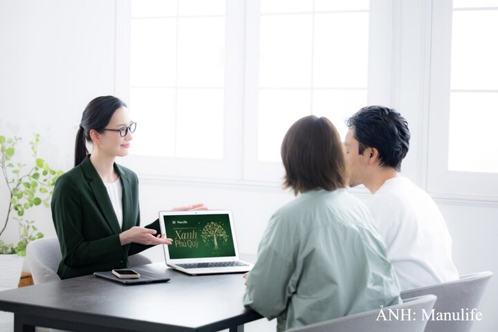Sản phẩm bảo hiểm liên kết đơn vị Xanh Phú Quý được nhiều người quan tâm vì khả năng đáp ứng đồng thời nhu cầu bảo vệ và tích lũy, hỗ trợ các mục tiêu tài chính dài hạn. Ảnh: Manulife.