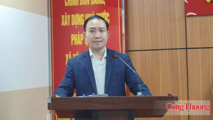 Ông Dương Minh Thắng, Giám đốc Công ty TNHH Thương mại dịch vụ và Kho vận Viettel Post – TTC chia sẻ tại sự kiện.