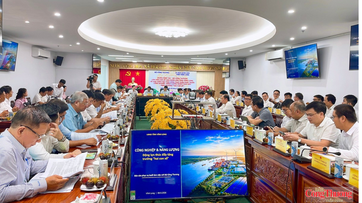 Quang cảnh tại buổi làm việc.