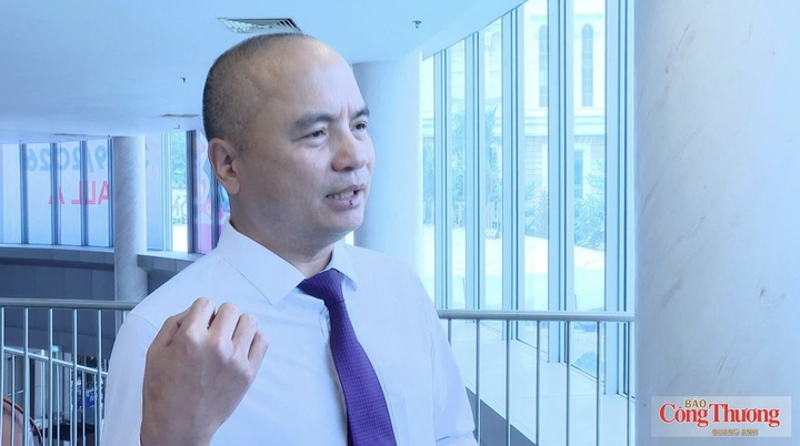 Ông Lê Đình Bá, Tham tán thương mại, Trưởng Thương vụ Việt Nam tại Vương quốc Anh.