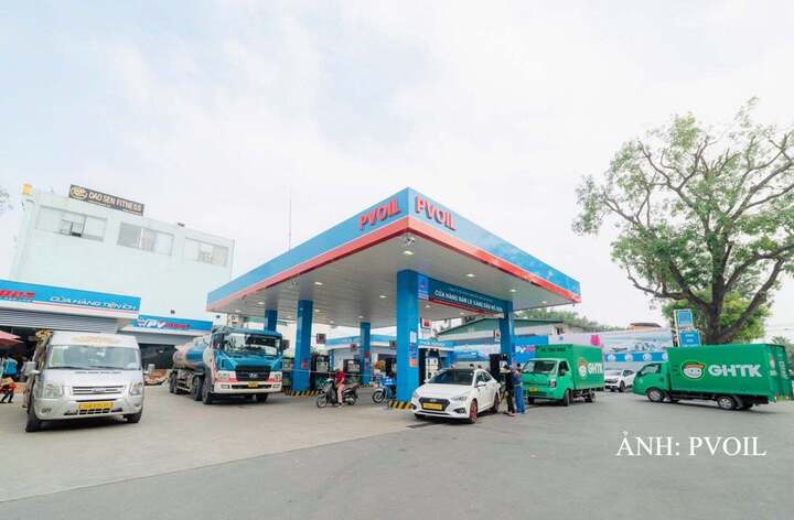 PVOIL hiện có 1.050 cửa hàng xăng dầu cùng hệ thống kho và logistics trên cả nước.