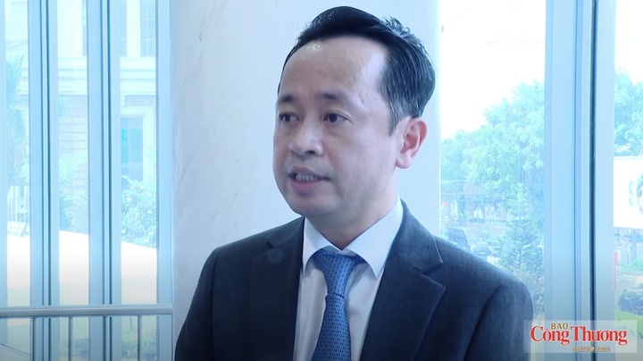 Ông Phạm Khắc Tuyên, Tham tán thương mại Việt Nam tại Hàn Quốc.