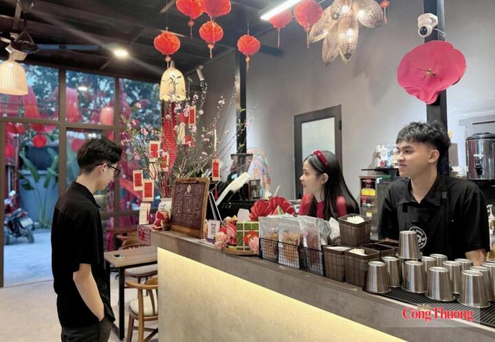 Thị trường F&B (kinh doanh thực phẩm và đồ uống) Việt Nam ghi nhận doanh thu tăng 6,55% trong nửa đầu năm 2026. Ảnh: Nguyễn Vy