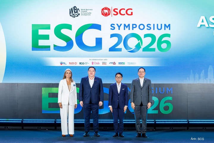 Các lãnh đạo và đại diện tổ chức tại ESG Symposium 2026.
