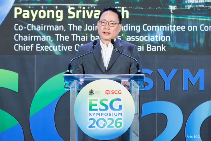 Ông Payong Srivanich, Đồng Chủ tịch Ủy ban Thường trực Liên hợp về Thương mại, Công nghiệp và Ngân hàng chia sẻ về vai trò của doanh nghiệp trong hỗ trợ SME.