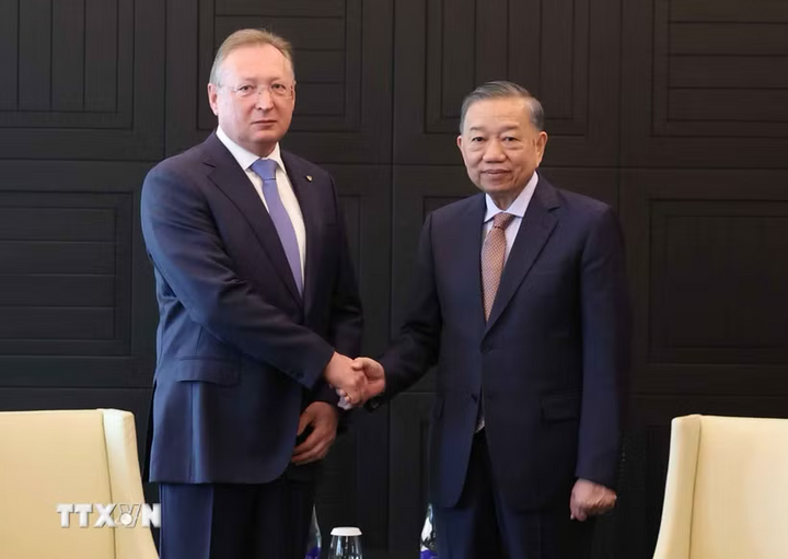 Tổng Bí thư, Chủ tịch nước Tô Lâm tiếp ông Sergei Kudryashov, Tổng Giám đốc Công ty Cổ phần Zarubezhneft. Ảnh: Thống Nhất/TTXVN