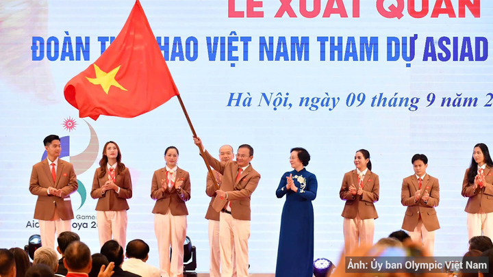 Lễ xuất quân diễn ra trong không khí trang trọng, tiếp thêm động lực cho các huấn luyện viên, vận động viên và thành viên đoàn trước ngày lên đường.
