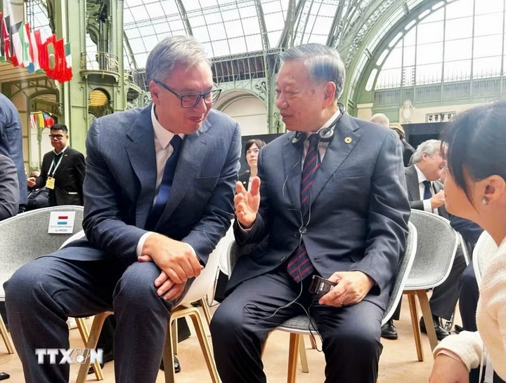 Tổng Bí thư, Chủ tịch nước Tô Lâm và Tổng thống Serbia Aleksandar Vucic tham dự hội nghị. Ảnh: Thống Nhất/TTXVN