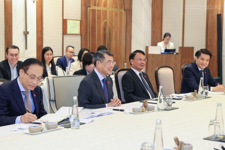 Thủ tướng đề nghị WTO tiếp tục các dự án, sáng kiến hỗ trợ Việt Nam nâng cao năng lực, đào tạo chuyên sâu về chính sách thương mại, tư vấn pháp lý giải quyết tranh chấp quốc tế - Ảnh: chinhphu.vn/Nhật Bắc