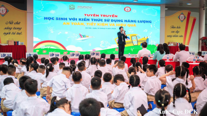 Chương trình tuyên truyền "Học sinh với kiến thức sử dụng năng lượng an toàn, tiết kiệm và hiệu quả" diễn ra vào ngày 14/9.