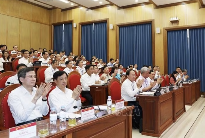 Các đại biểu và học viên tham dự Chương trình bồi dưỡng, cập nhật kiến thức đối với Ủy viên Ban Chấp hành Trung ương Đảng khóa XIV (Lớp thứ hai). Ảnh: Thống Nhất/TTXVN