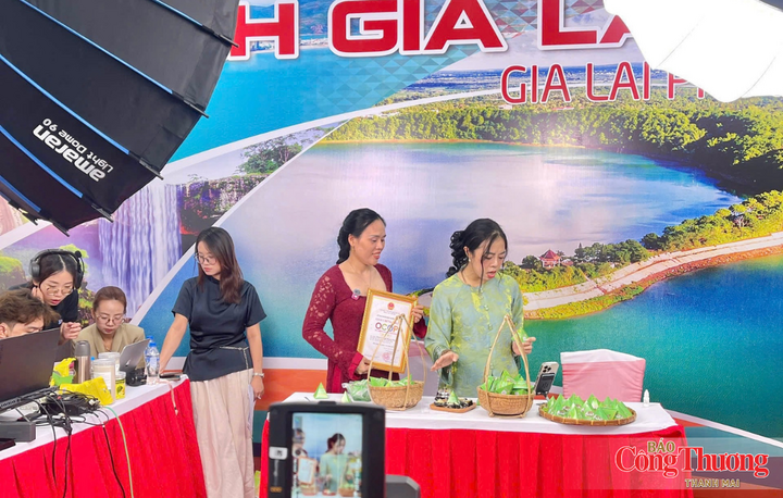 Gia Lai đang đẩy mạnh thương mại điện tử và chuyển đổi số để mở rộng thị trường, kết nối cung - cầu và đa dạng hóa phương thức tiêu thụ.