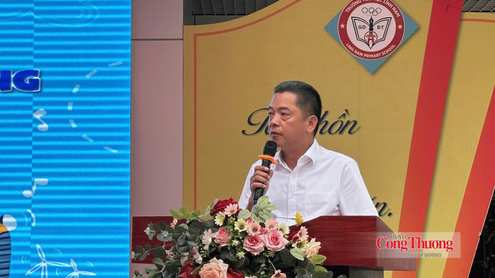 Ông Dương Văn Hòa, Phó Chủ tịch UBND phường Lĩnh Nam.