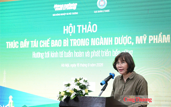 Bà Lý Thị Hồng Điệp, Phó Tổng Biên tập Báo Nông nghiệp và Môi trường phát biểu tại Hội thảo