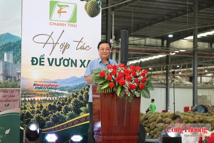 Ông Lê Minh Hoan, nguyên Phó Chủ tịch Quốc hội phát biểu tại tọa đàm.