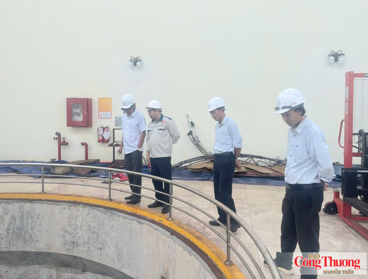 Đại diện lãnh đạo Sở Công Thương kiểm tra công tác phòng chống thiên tai, tình huống khẩn cấp các nhà máy thuỷ điện trước mùa mưa lũ năm 2026.