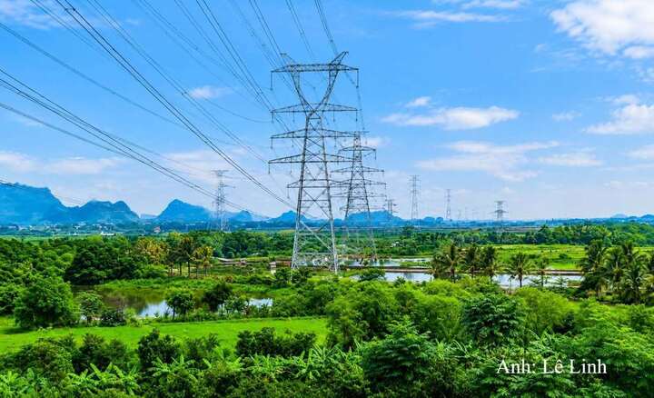 Đường dây 500-220kV Nho Quan – Phủ Lý – Thường Tín đóng điện thành công giúp tăng cường đảm bảo điện cho Thủ đô Hà Nội, Ninh Bình và các tỉnh lân cận.