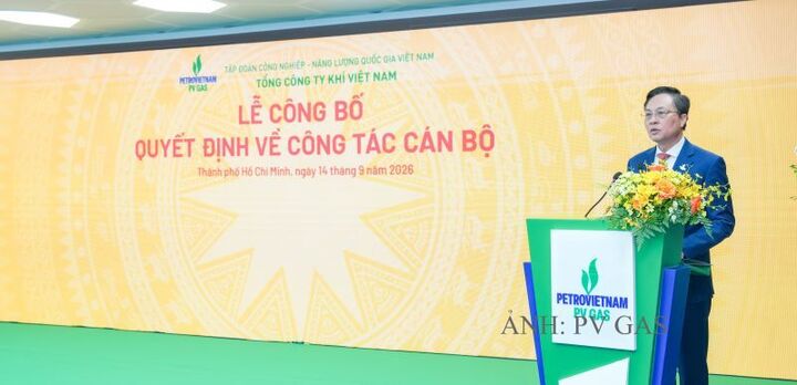 Chủ tịch HĐQT PV GAS Bùi Minh Tiến đại diện các đồng chí được bổ nhiệm phát biểu tại buổi lễ. Ảnh: PV GAS