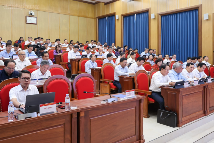 Các đồng chí Ủy viên Trung ương Đảng khoá XIV tham dự lớp học - Ảnh: chinhphu.vn/Nhật Bắc