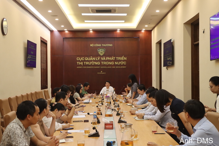 Hội nghị phổ biến, hướng dẫn công tác phòng, chống rửa tiền, tài trợ khủng bố và tài trợ phổ biến vũ khí hủy diệt hàng loạt đối với các tổ chức, cá nhân kinh doanh kim khí quý, đá quý.