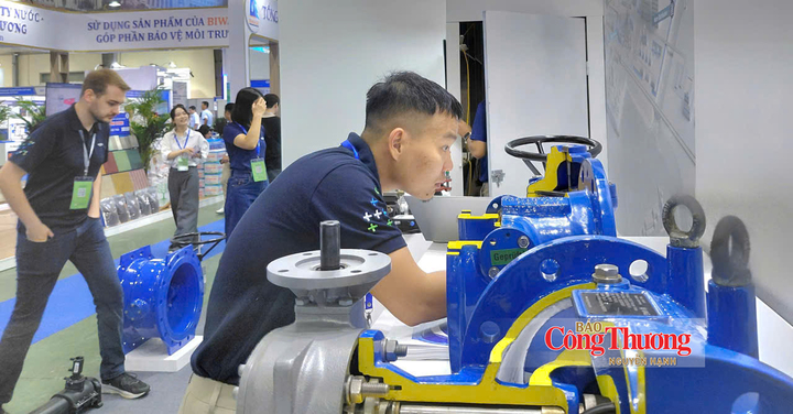 Gian hàng tham gia Tuần lễ ngành nước Việt Nam 2026 với chủ đề “Chuyển đổi số – Tăng cường khả năng thích ứng của ngành nước trong kỷ nguyên mới”.