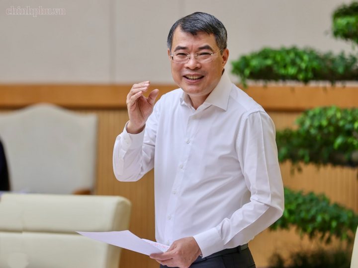 Về dự án Luật Nhà ở (sửa đổi), Thủ tướng giao Bộ Xây dựng rà soát bảo đảm thể chế hóa đầy đủ chủ trương của Đảng; cầu thị lắng nghe các ý kiến người dân, doanh nghiệp - Ảnh: chinhphu.vn/Nhật Bắc
