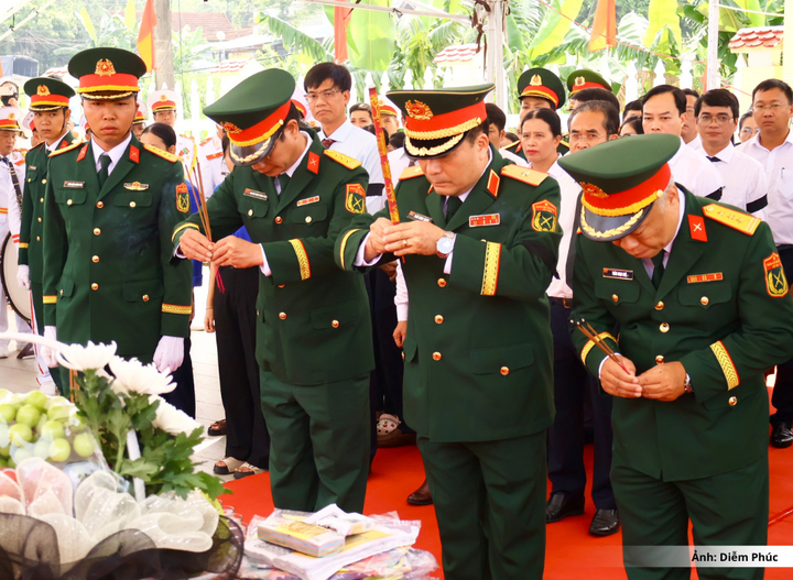 Buổi lễ truy điệu được diễn ra trang trọng tại Nghĩa trang Liệt sĩ Tân Bình (xã Hiệp Đức, TP. Đà Nẵng).