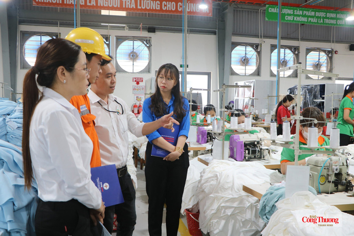 Doanh nghiệp chủ động sử dụng điện tiết kiệm, hiệu quả và điều chỉnh thời gian vận hành các thiết bị, dây chuyền sản xuất có ý nghĩa quan trọng trong việc giảm áp lực lên lưới điện.