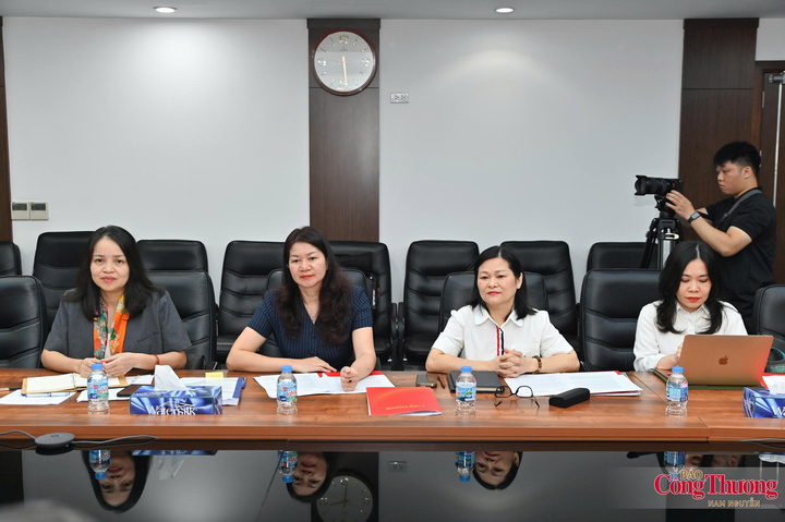 Đoàn công tác của Báo Công Thương.