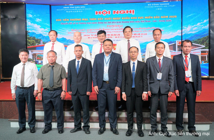 Các đại biểu tham dự hội nghị