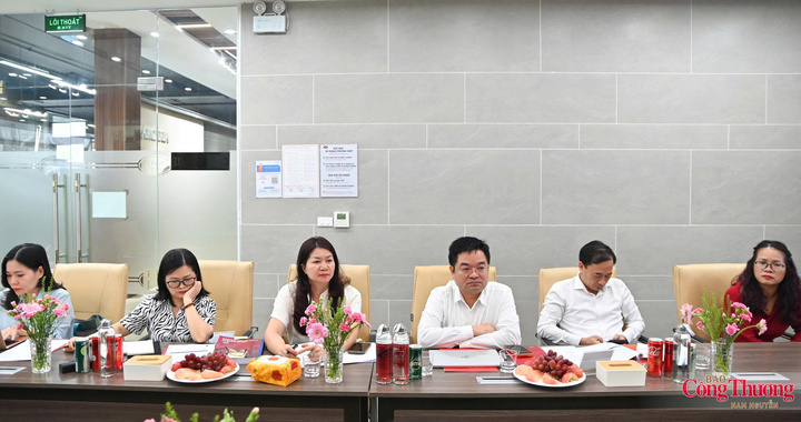 Đoàn công tác Báo Công Thương.