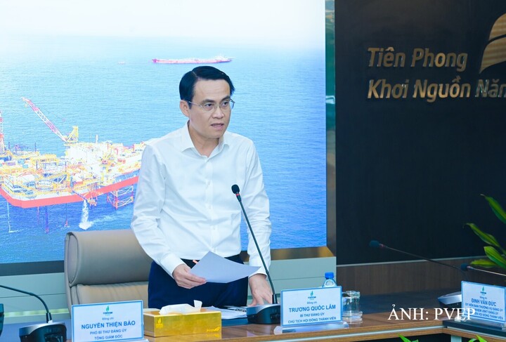 Đồng chí Trương Quốc Lâm, Bí thư Đảng ủy, Chủ tịch HĐTV PVEP phát biểu chỉ đạo hội nghị. Ảnh: PVEP